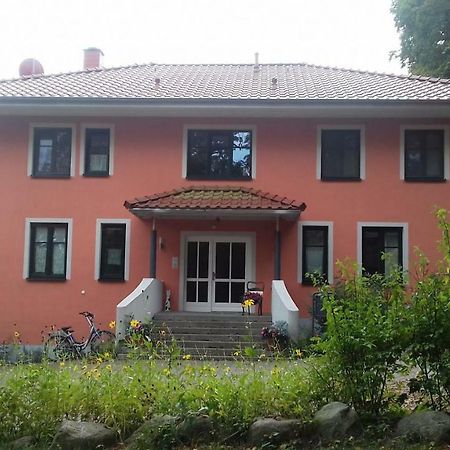 Fewo 1 Waren Mueritz - Haus Buchen Am Tiefwarensee - 1 Zi Ngoại thất bức ảnh
