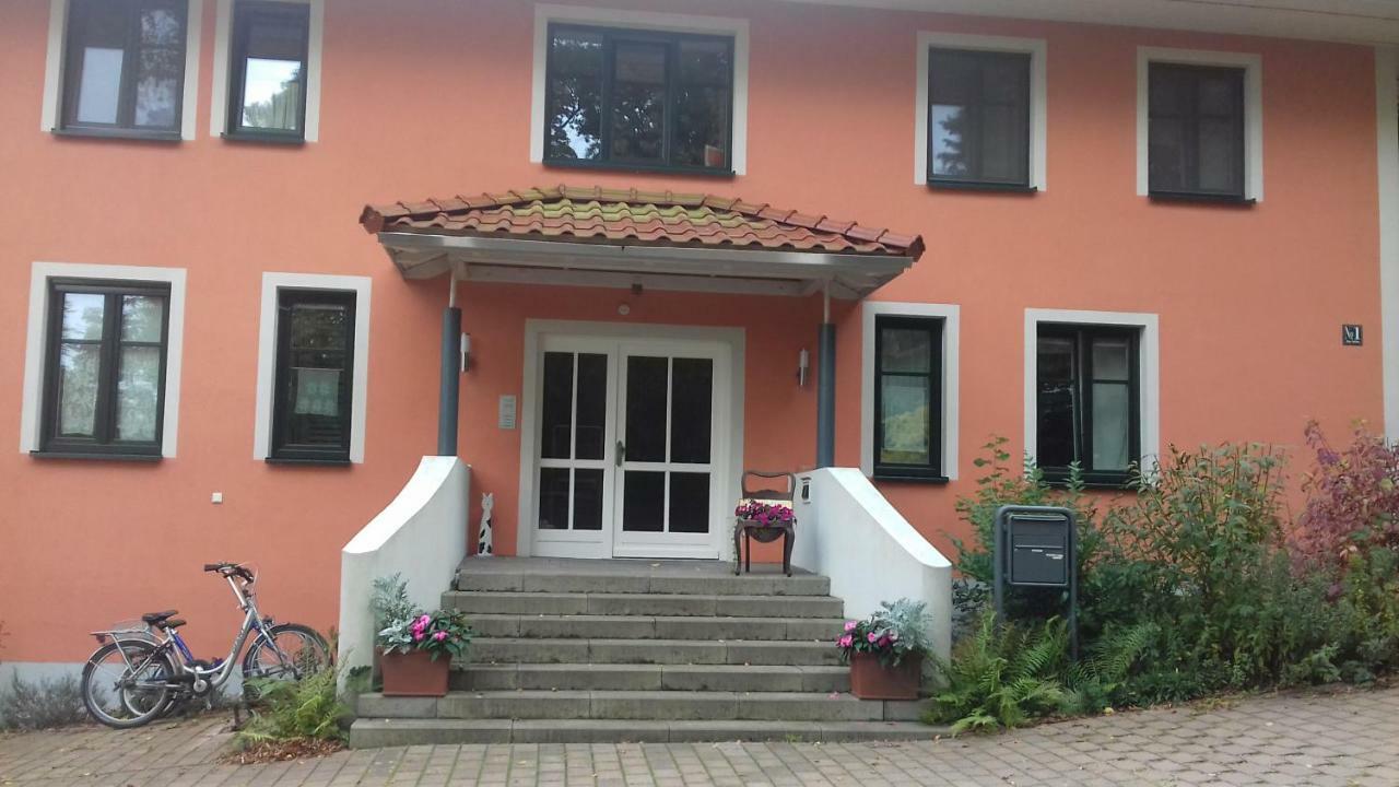 Fewo 1 Waren Mueritz - Haus Buchen Am Tiefwarensee - 1 Zi Ngoại thất bức ảnh